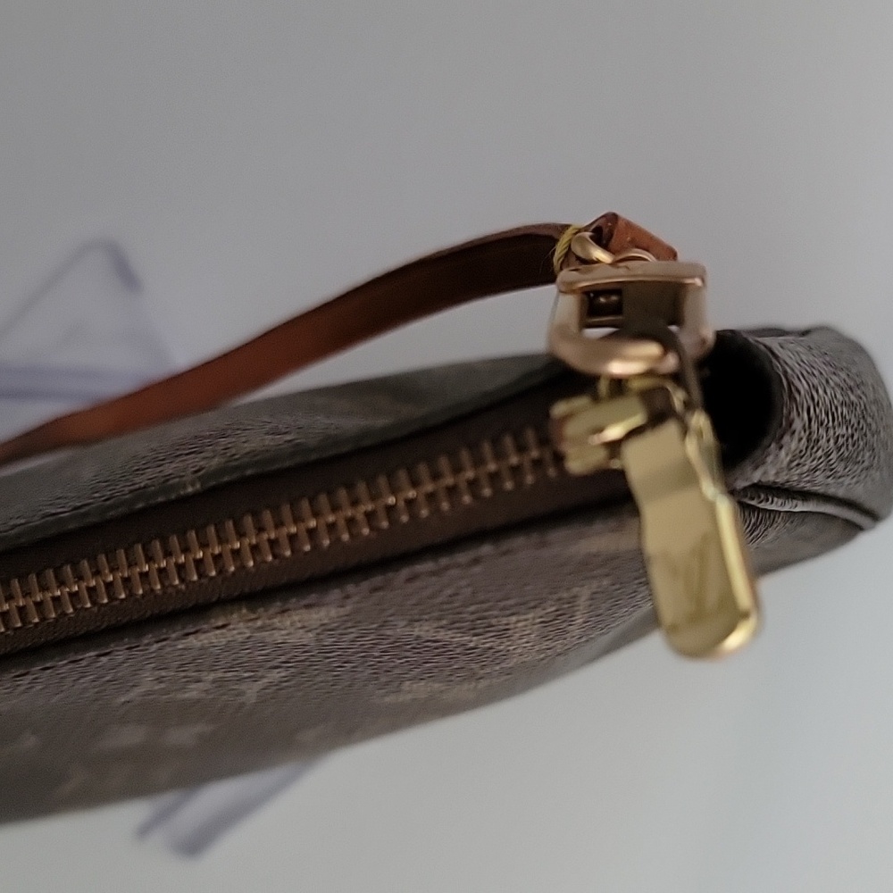 Louis Vuitton Brown Monogram  Pochette - Picture 6 of 13